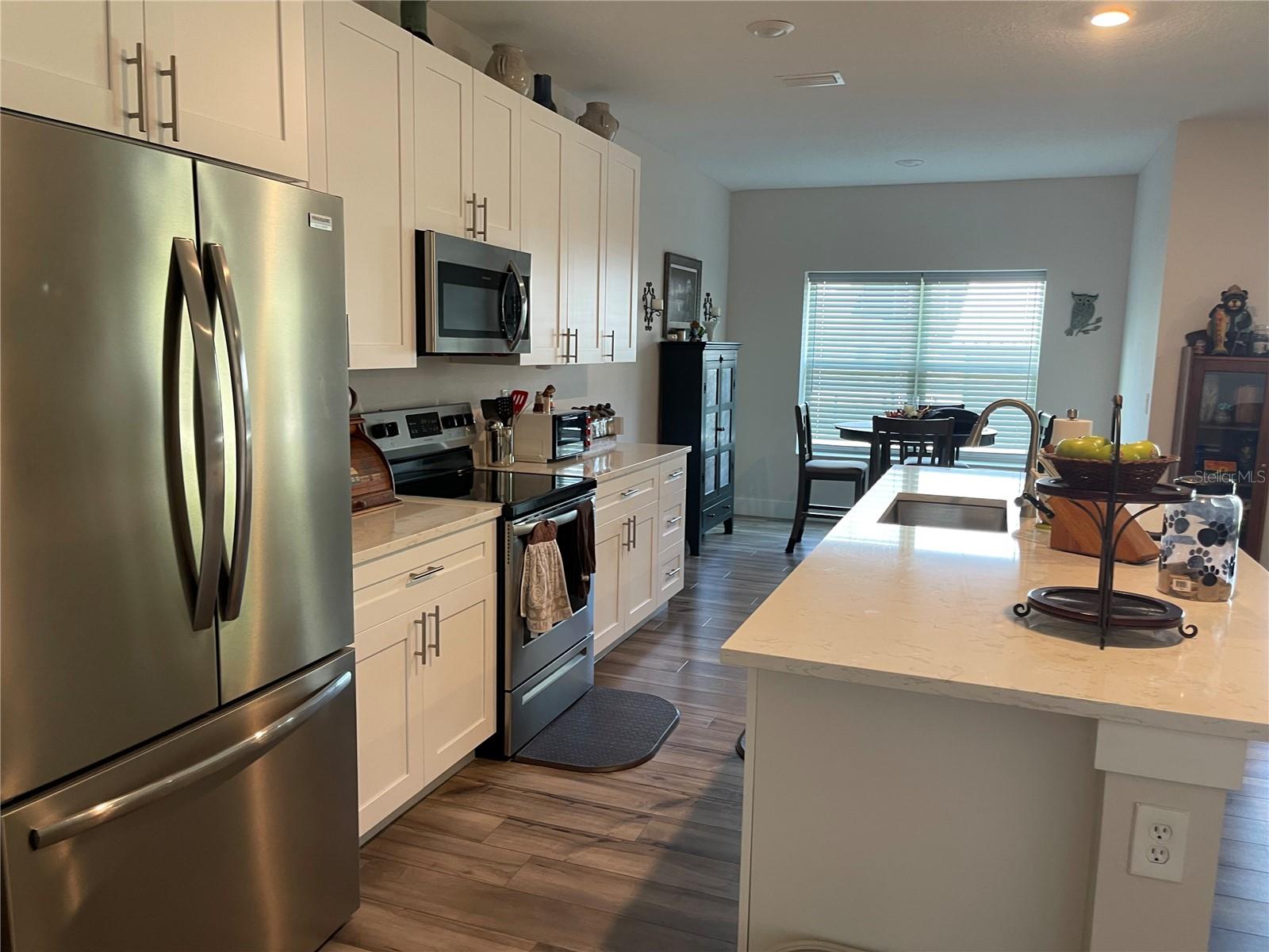 ROYAL HIGHLANDS - Residential