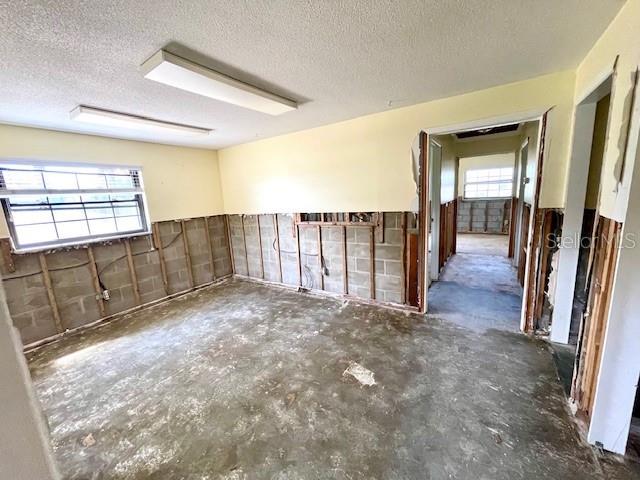 DUNEDIN ISLES COUNTRY CLUB SEC A - Commercial Sale