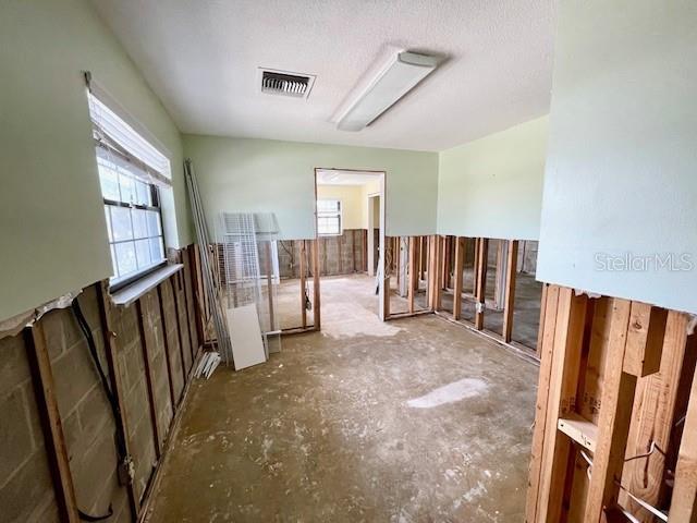 DUNEDIN ISLES COUNTRY CLUB SEC A - Commercial Sale
