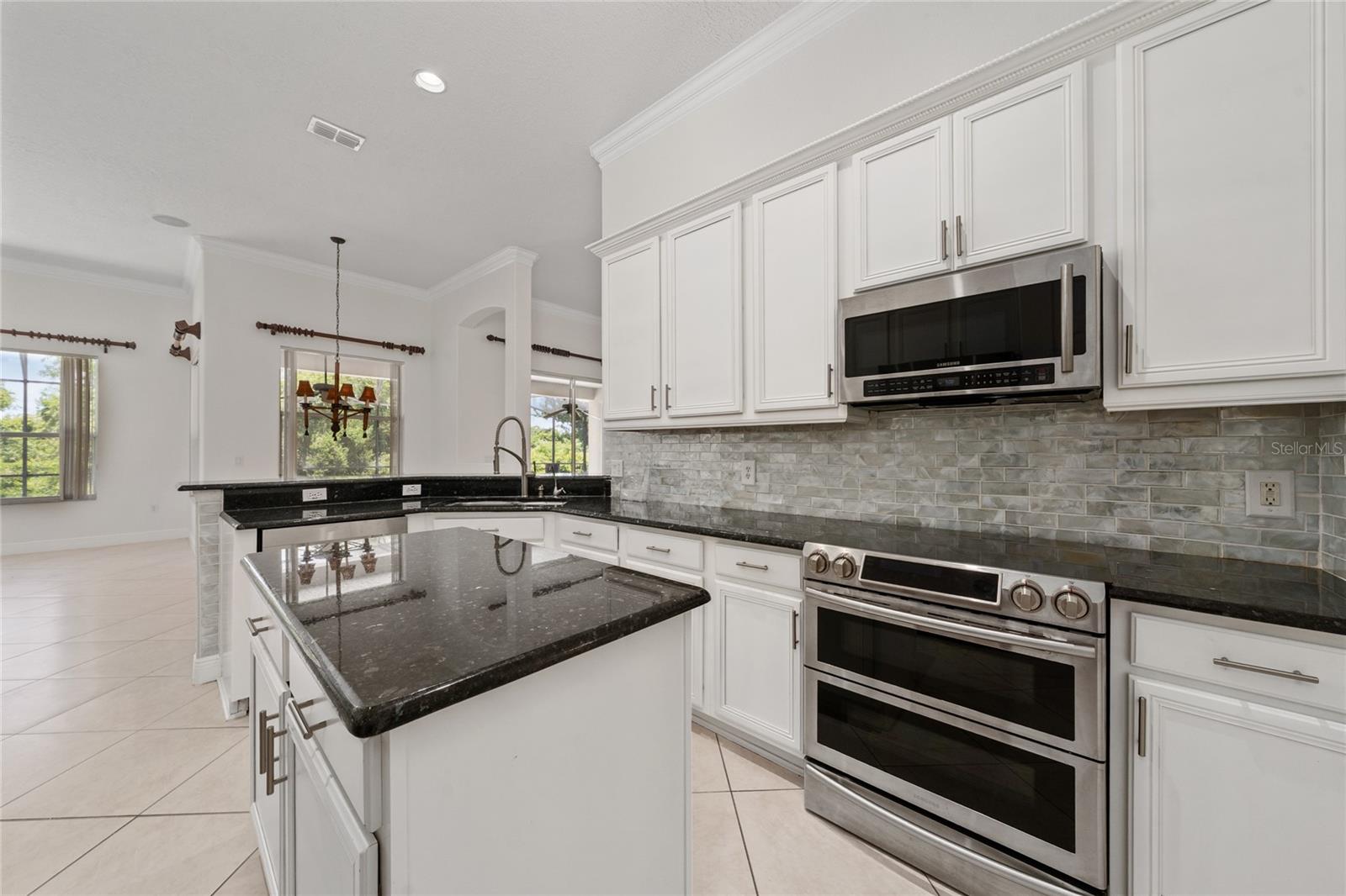 BELLALAGO PH 3M - Residential