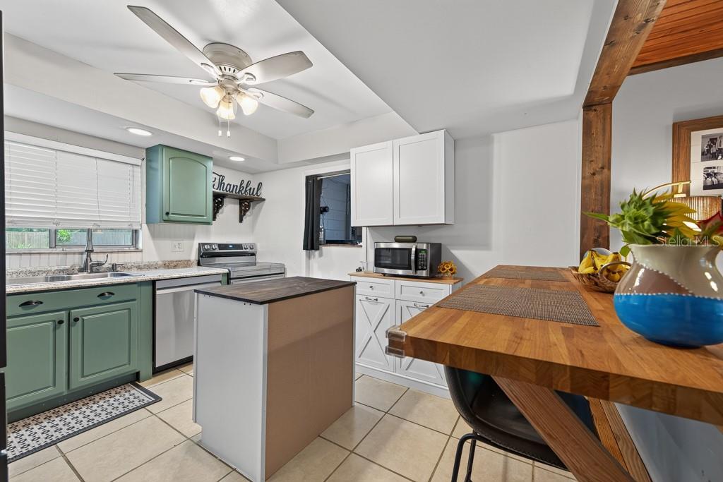 TRADE WINDS ESTATES SUB - Residential