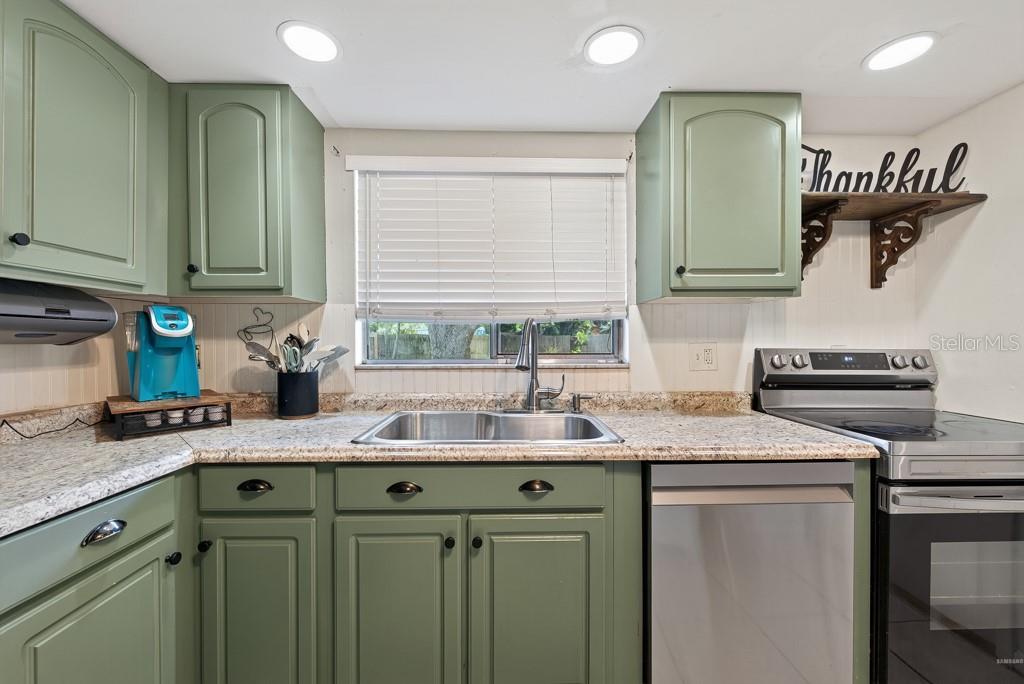 TRADE WINDS ESTATES SUB - Residential