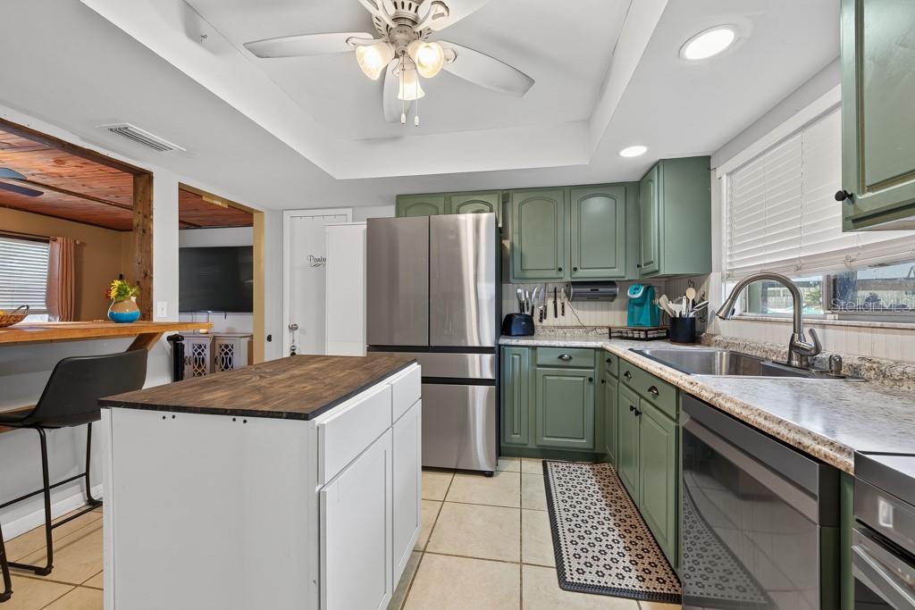 TRADE WINDS ESTATES SUB - Residential