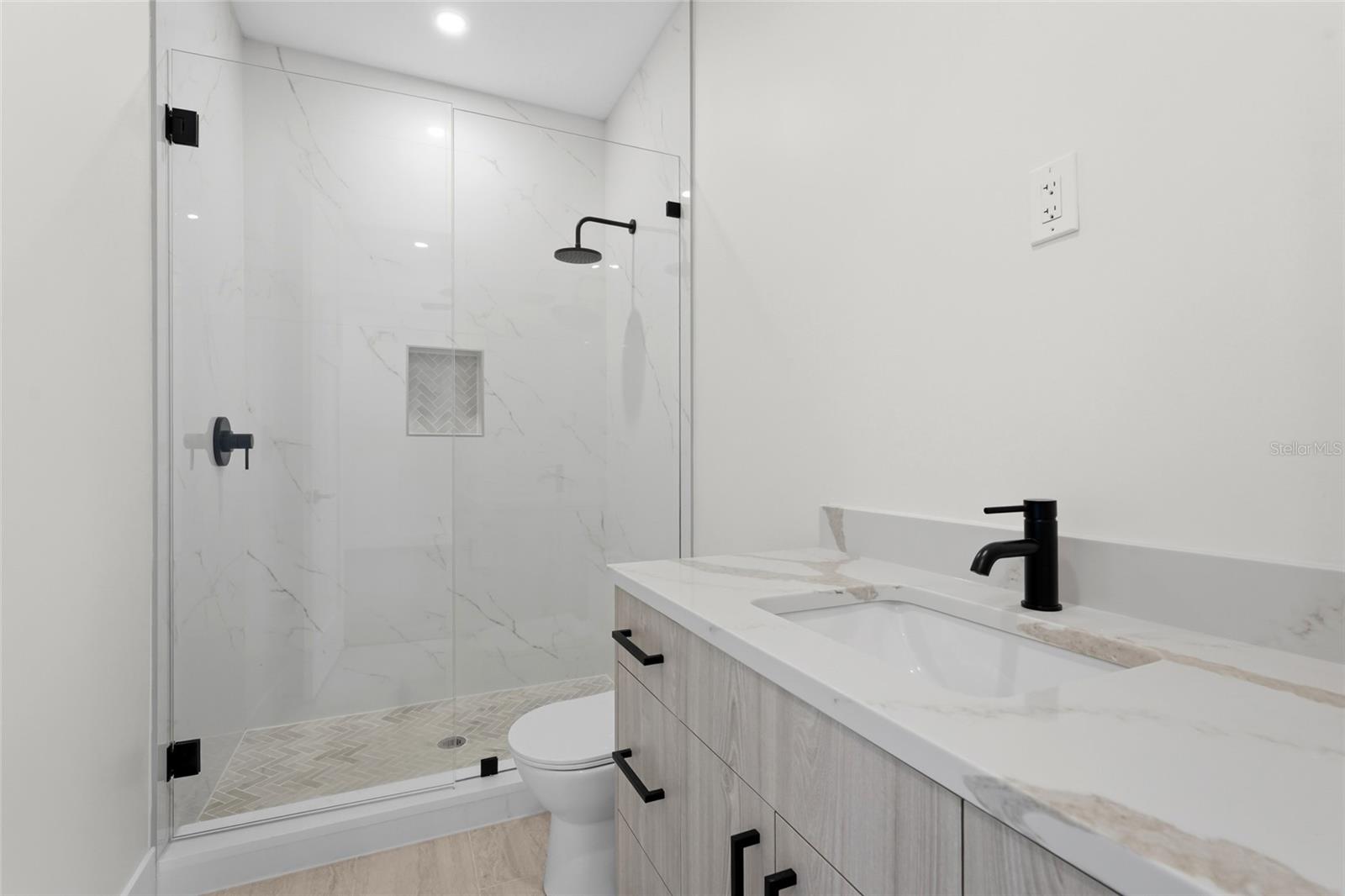 PAVER PARK ESTATES 1ST ADD - Residential