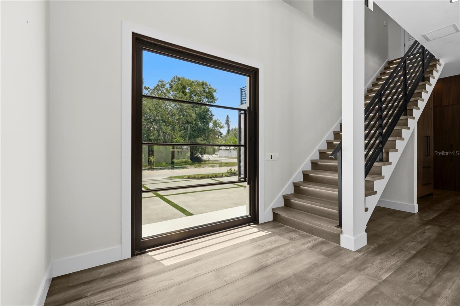 PAVER PARK ESTATES 1ST ADD - Residential