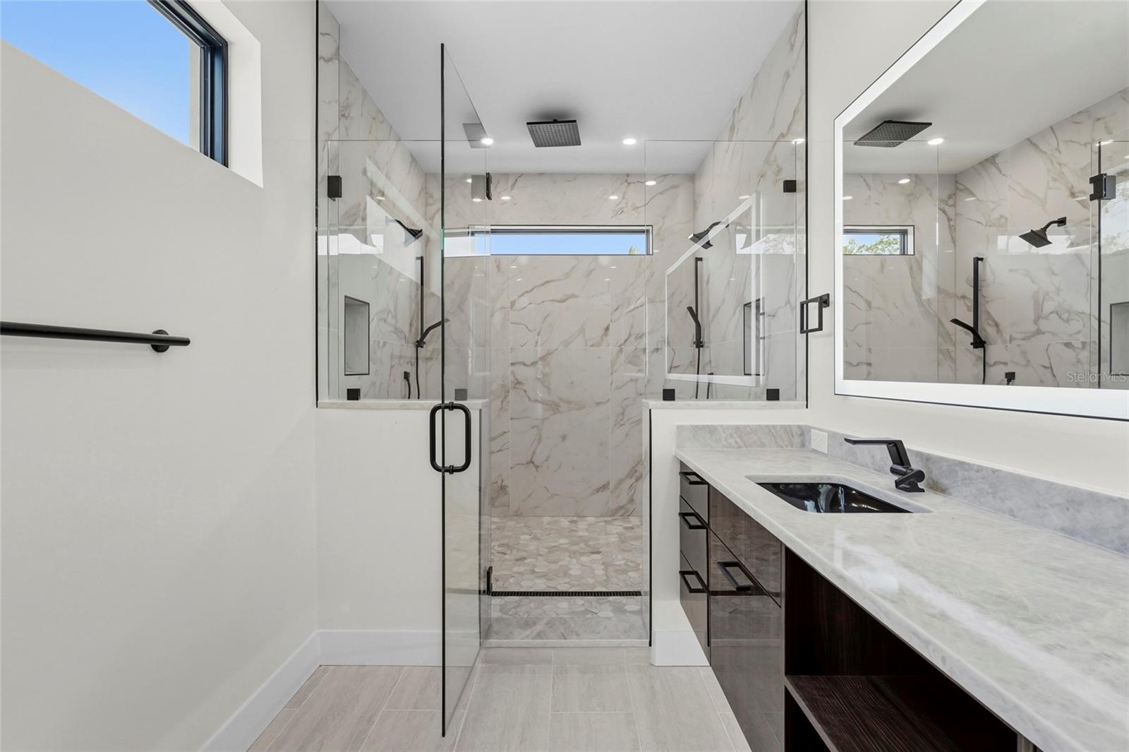 PAVER PARK ESTATES 1ST ADD - Residential