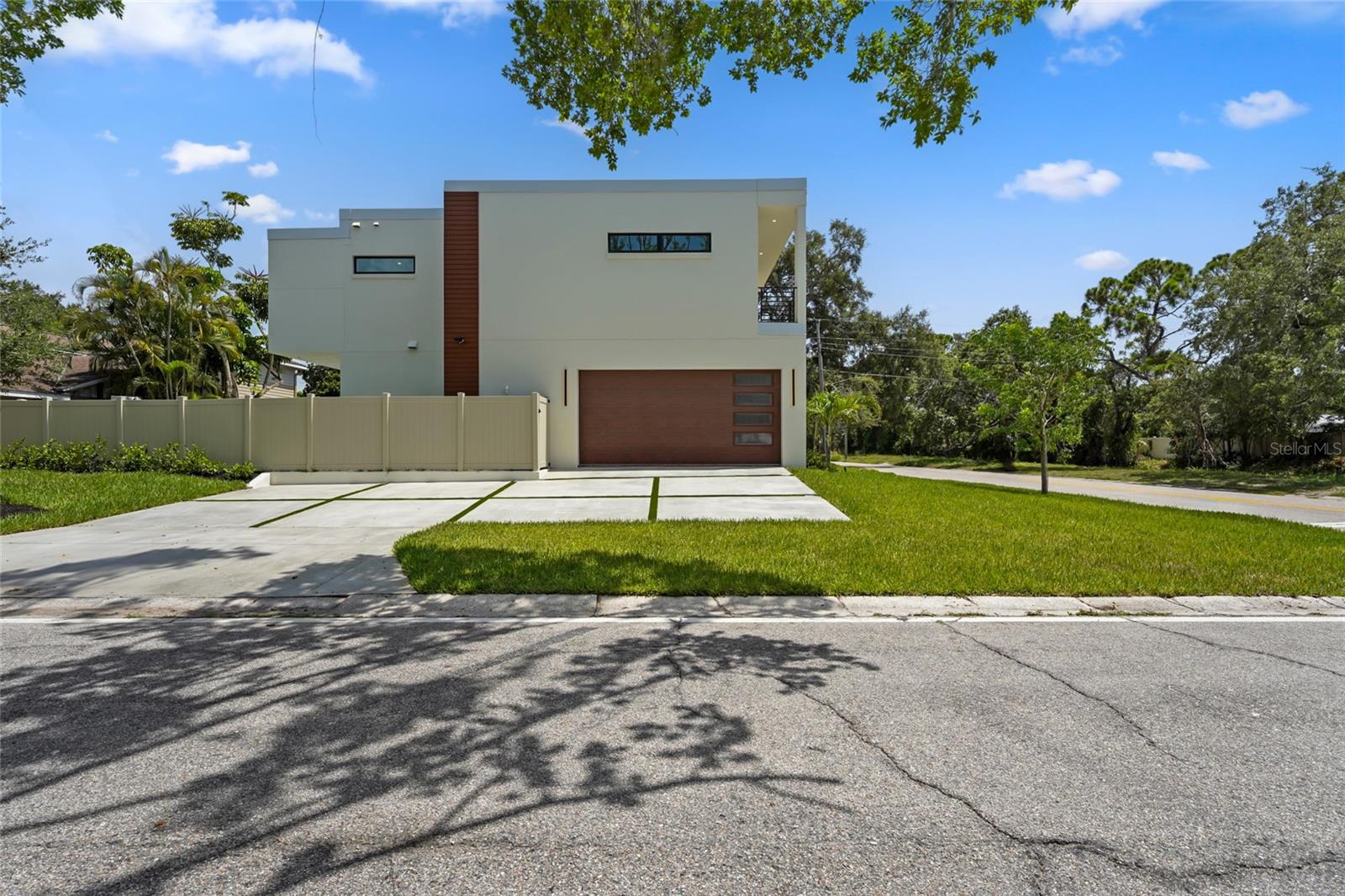 PAVER PARK ESTATES 1ST ADD - Residential