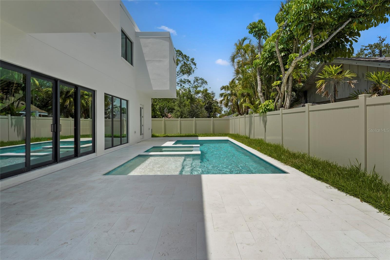 PAVER PARK ESTATES 1ST ADD - Residential
