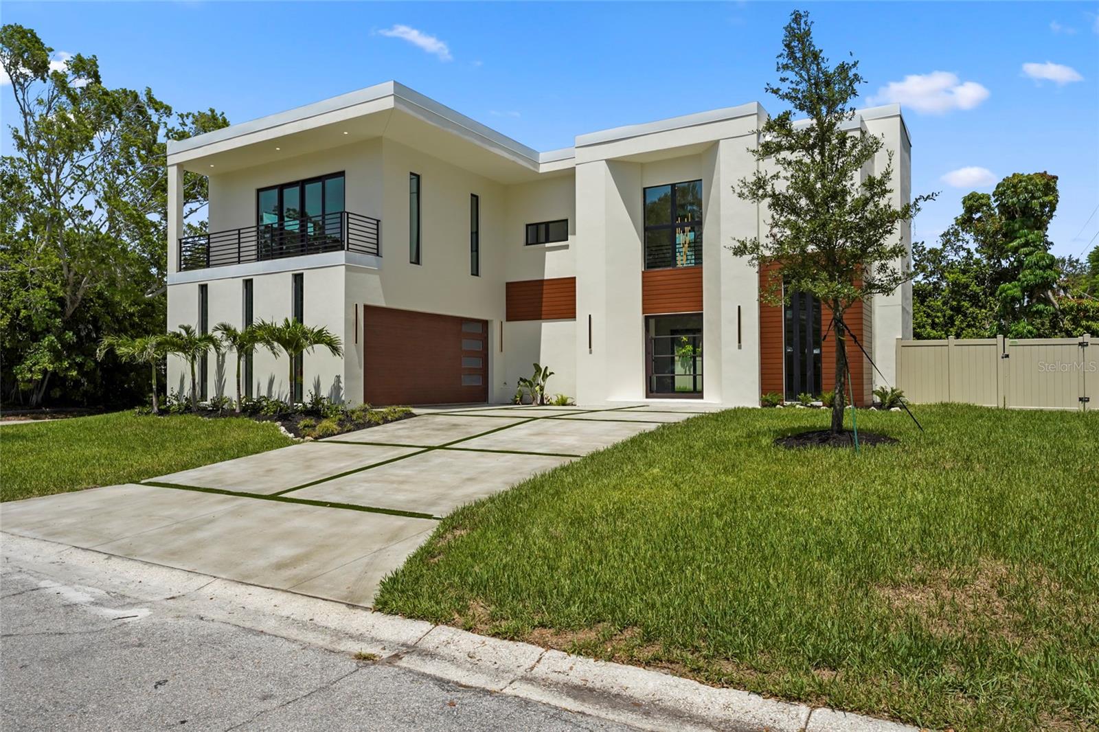 PAVER PARK ESTATES 1ST ADD - Residential