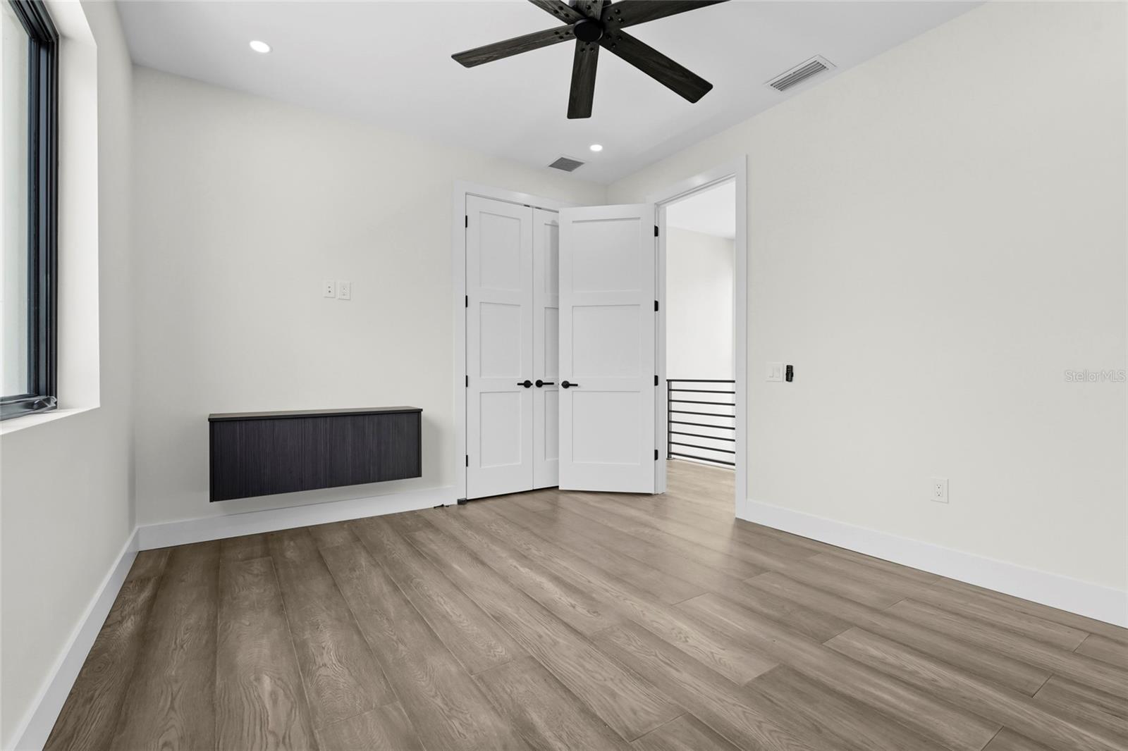 PAVER PARK ESTATES 1ST ADD - Residential