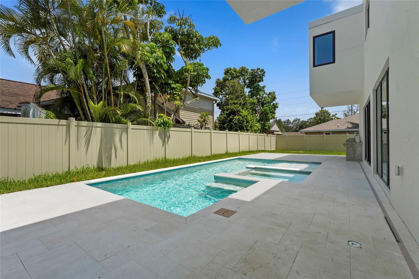 PAVER PARK ESTATES 1ST ADD - Residential