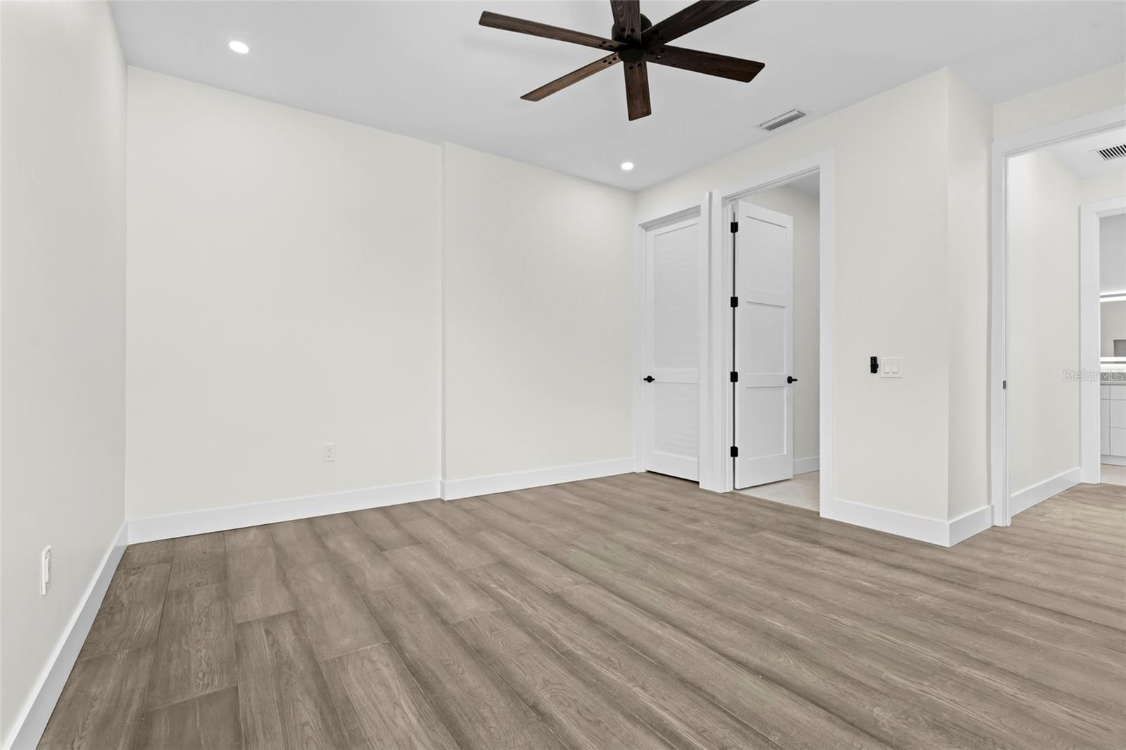 PAVER PARK ESTATES 1ST ADD - Residential