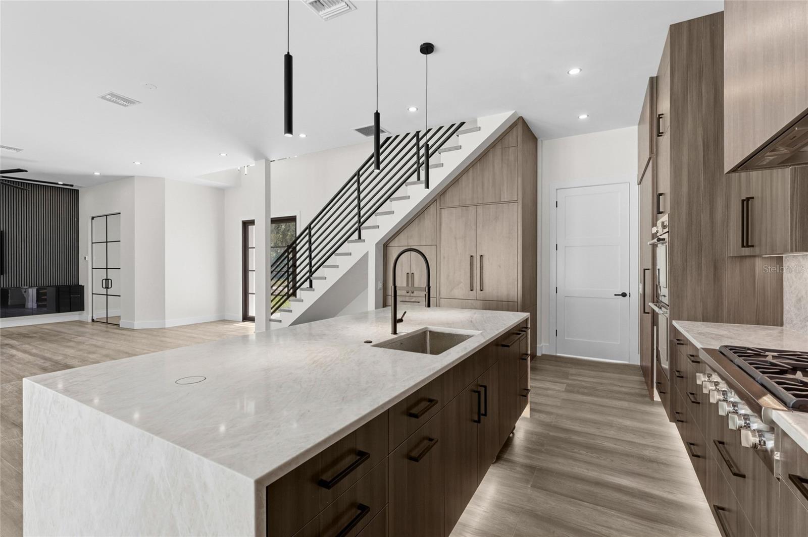 PAVER PARK ESTATES 1ST ADD - Residential