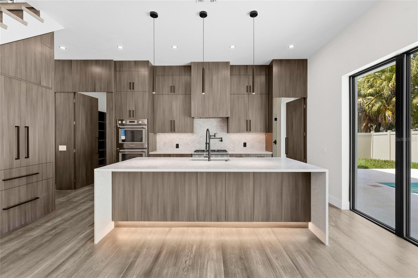 PAVER PARK ESTATES 1ST ADD - Residential