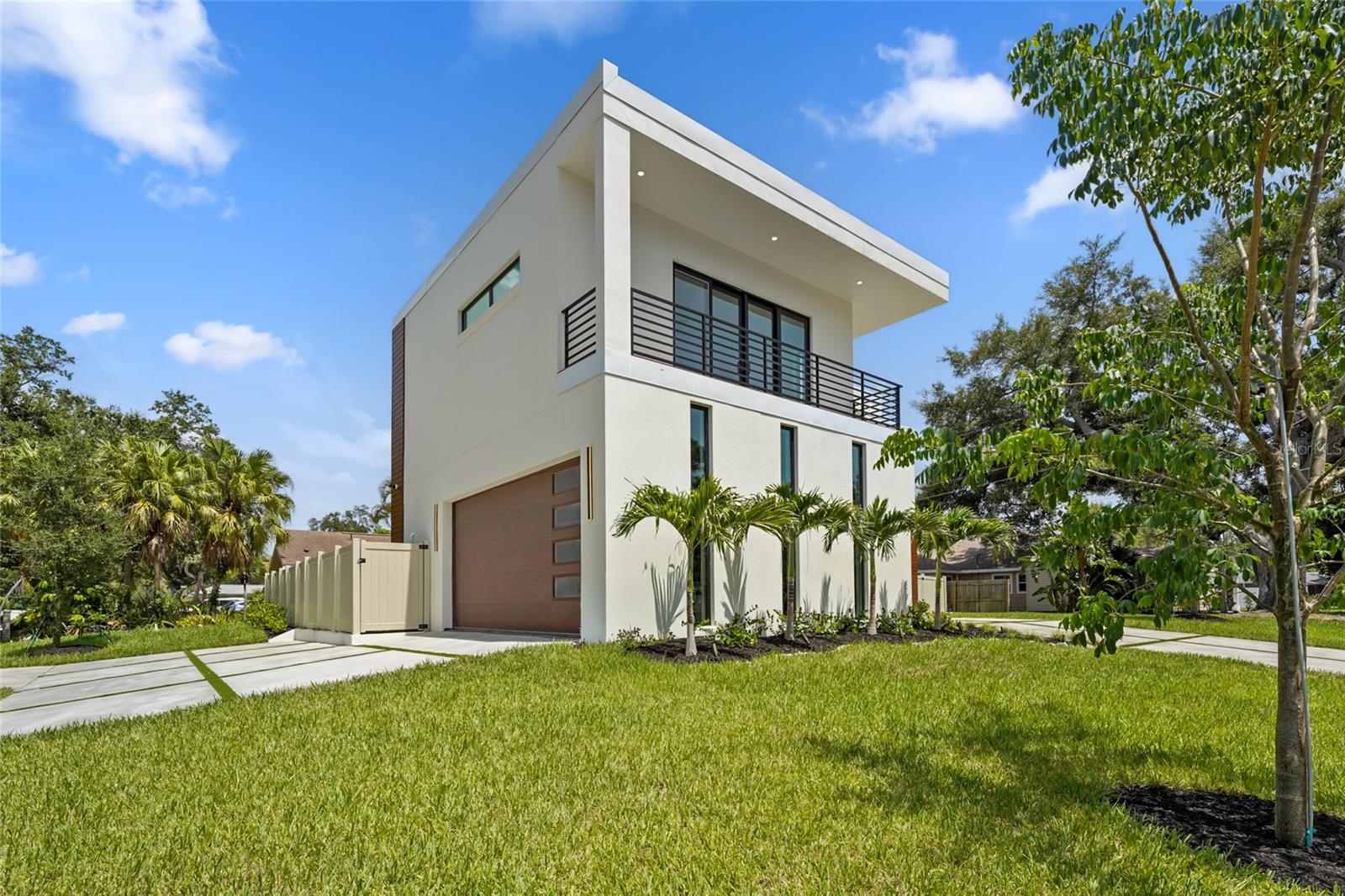 PAVER PARK ESTATES 1ST ADD - Residential
