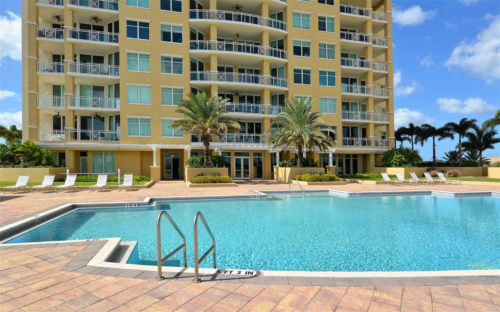 BEL MARE PH II - Residential