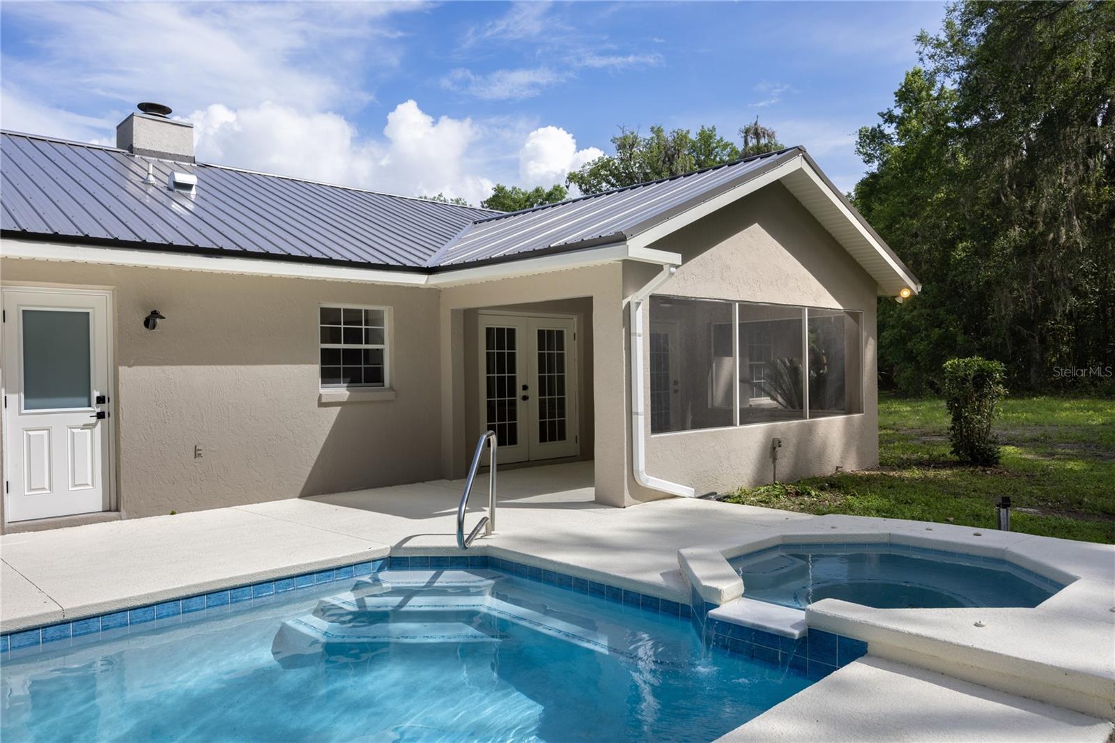 SPRING HAMMOCK ACRES - Residential