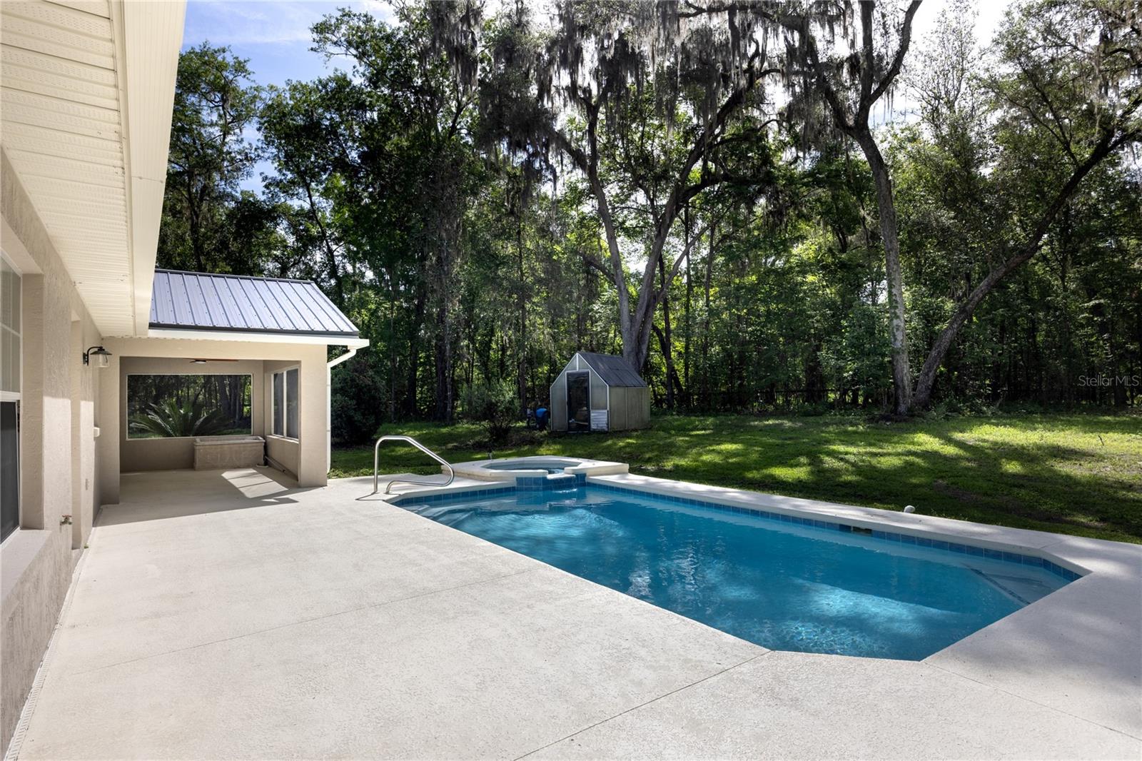 SPRING HAMMOCK ACRES - Residential