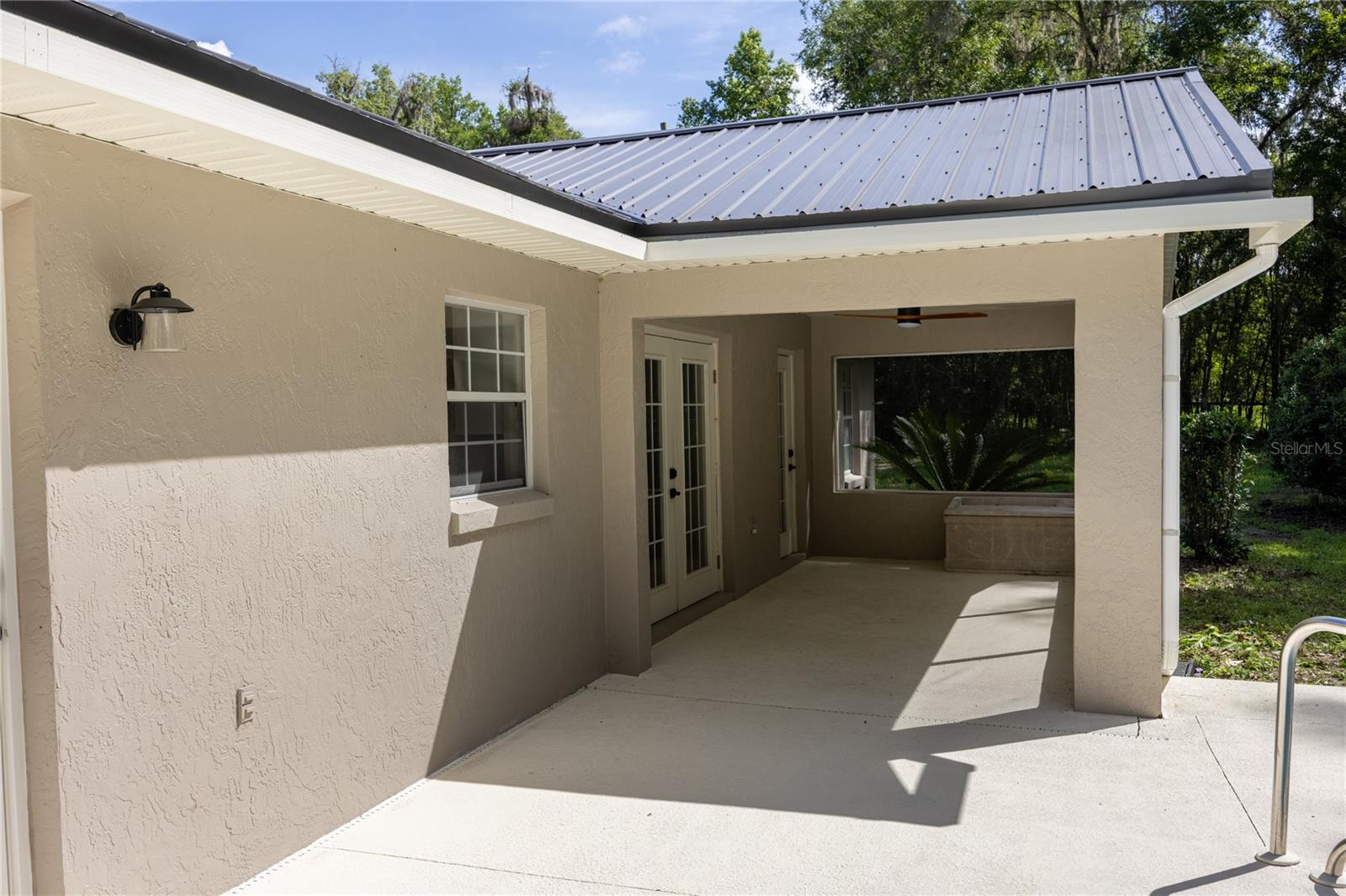 SPRING HAMMOCK ACRES - Residential