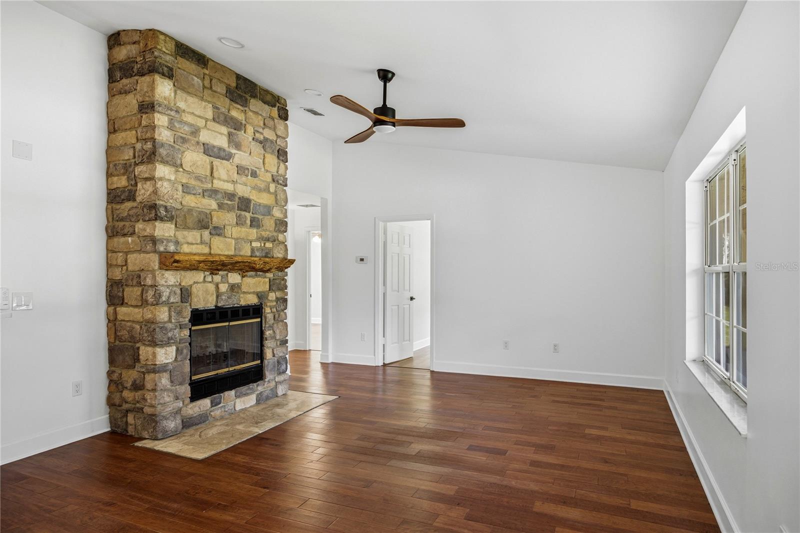 SPRING HAMMOCK ACRES - Residential