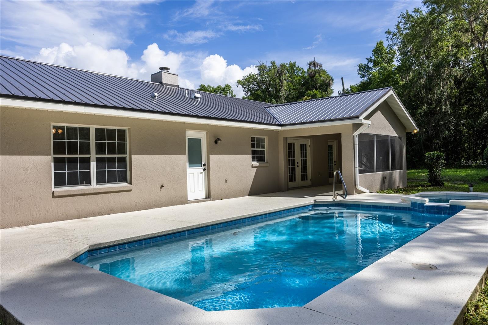 SPRING HAMMOCK ACRES - Residential