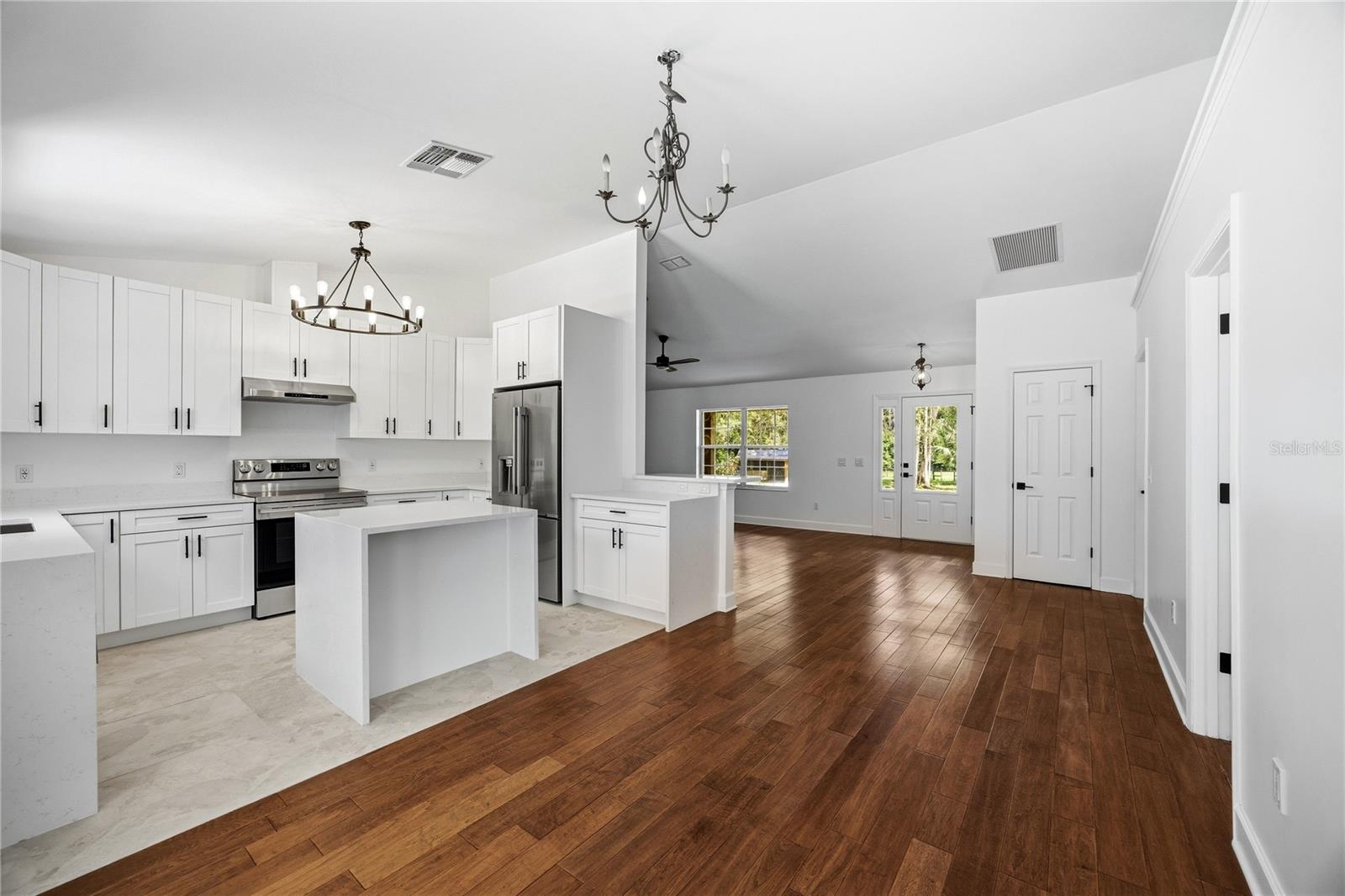 SPRING HAMMOCK ACRES - Residential