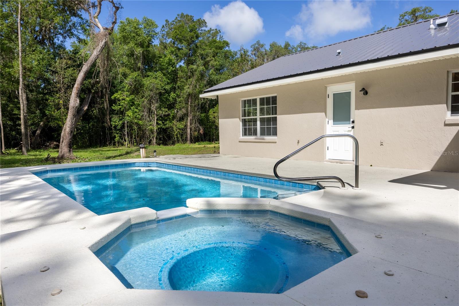 SPRING HAMMOCK ACRES - Residential