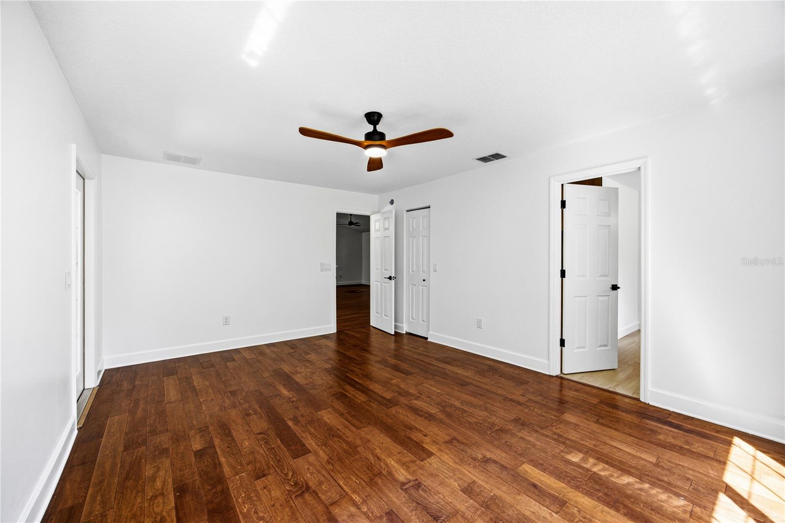 SPRING HAMMOCK ACRES - Residential