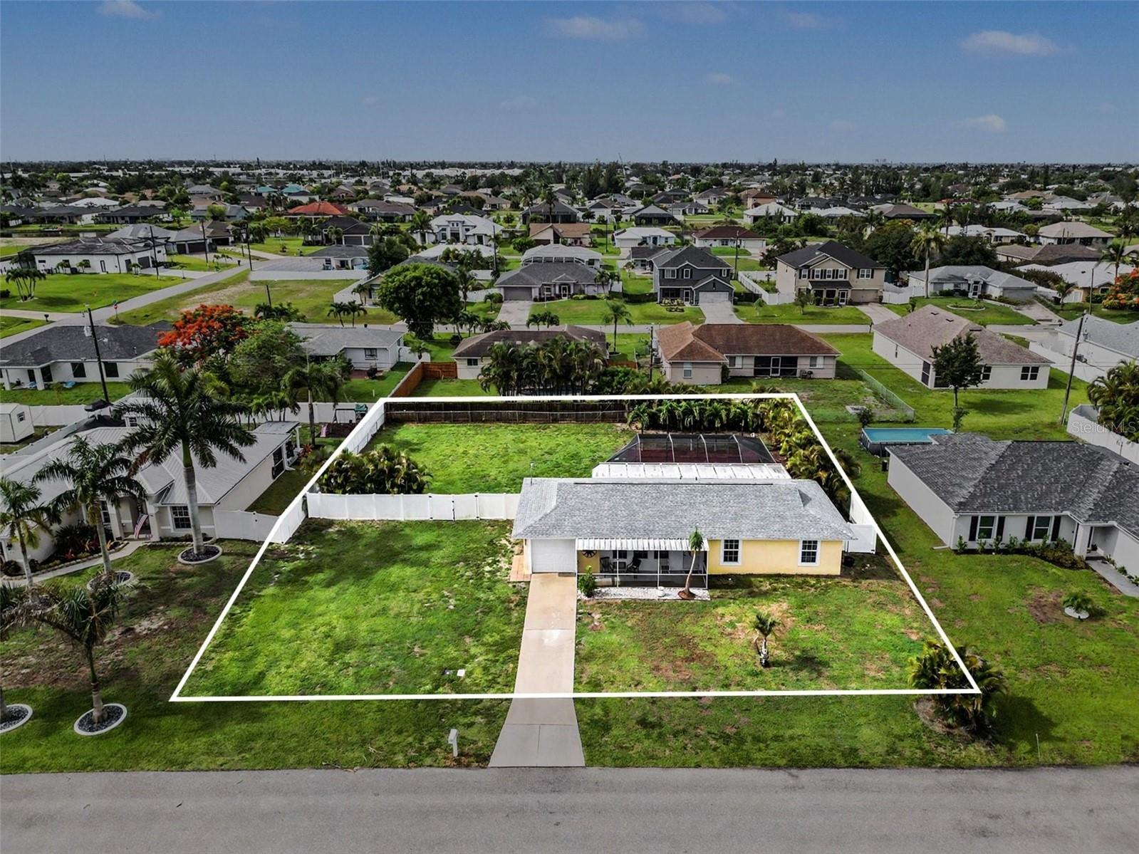 CAPE CORAL - Residential
