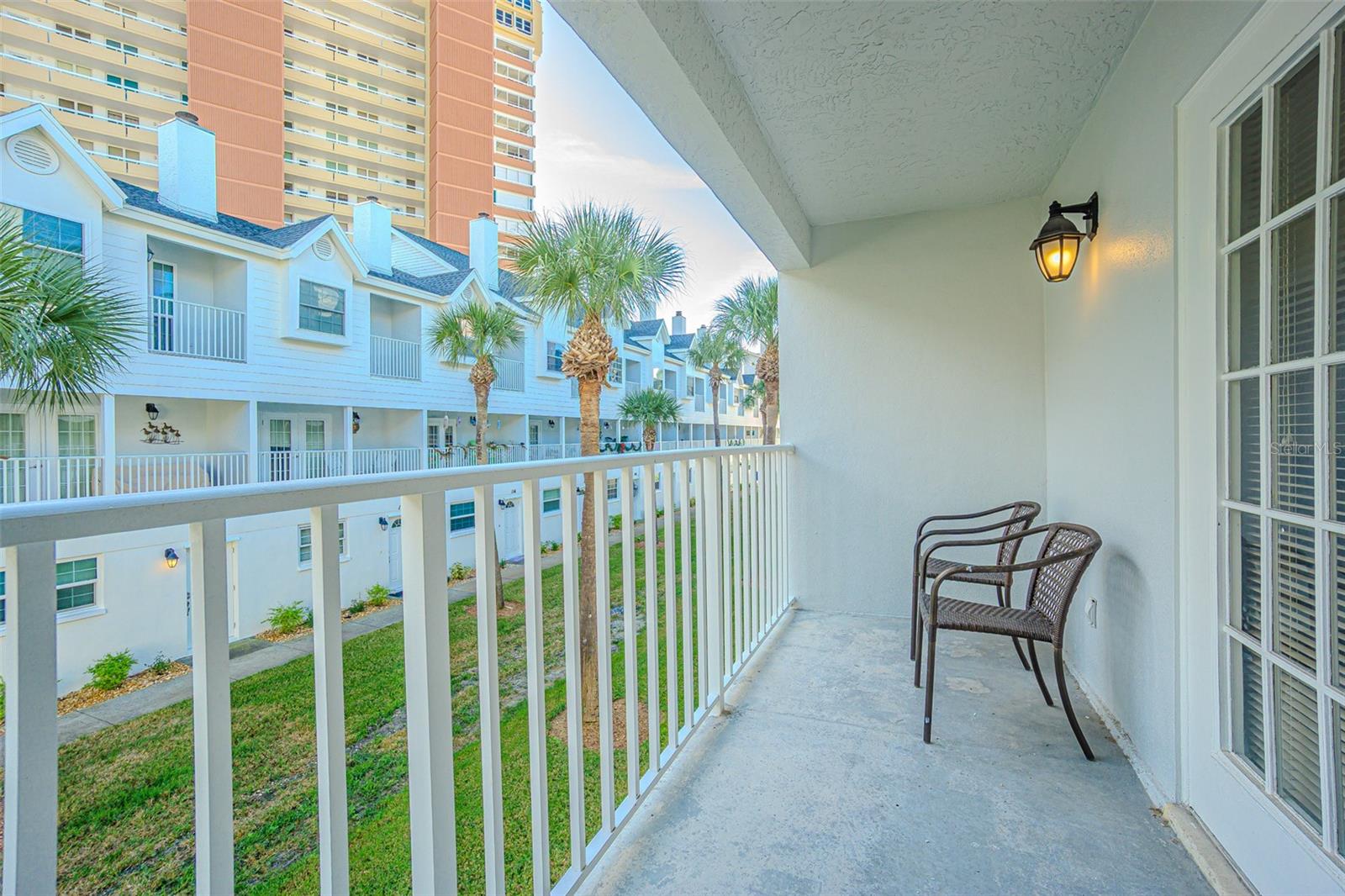 SUNSET REEF - Residential
