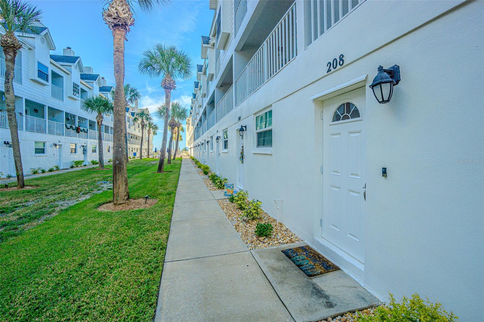 SUNSET REEF - Residential