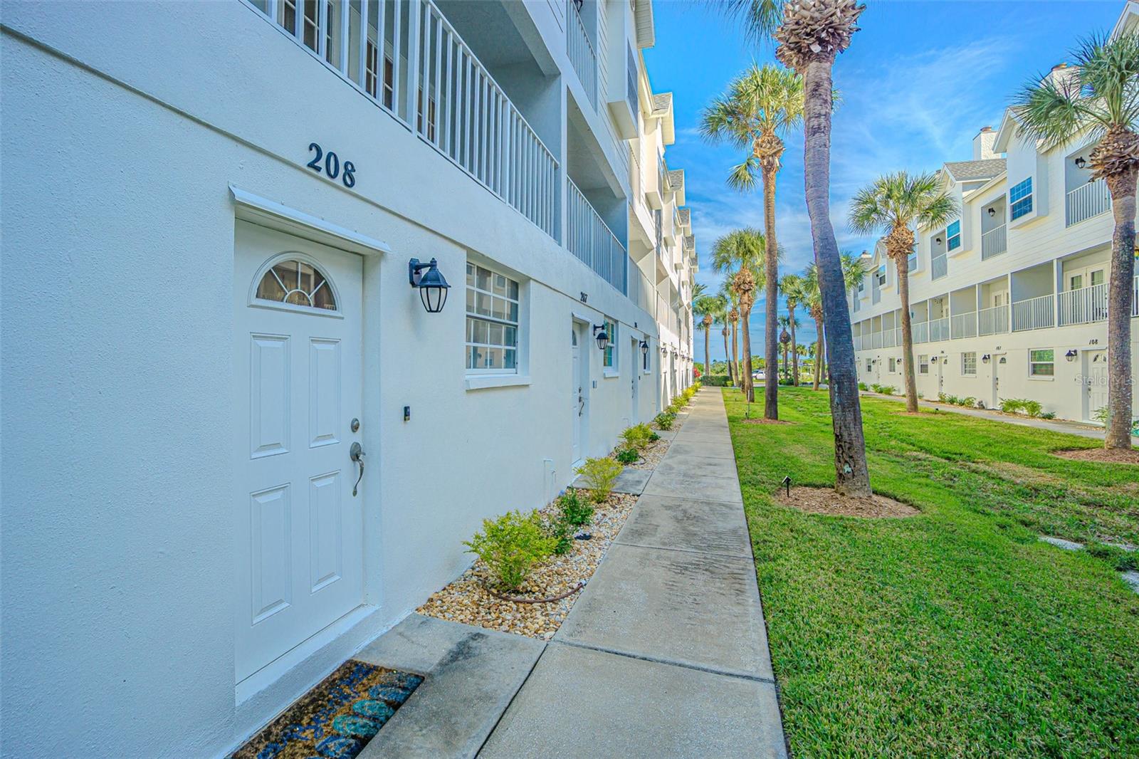 SUNSET REEF - Residential
