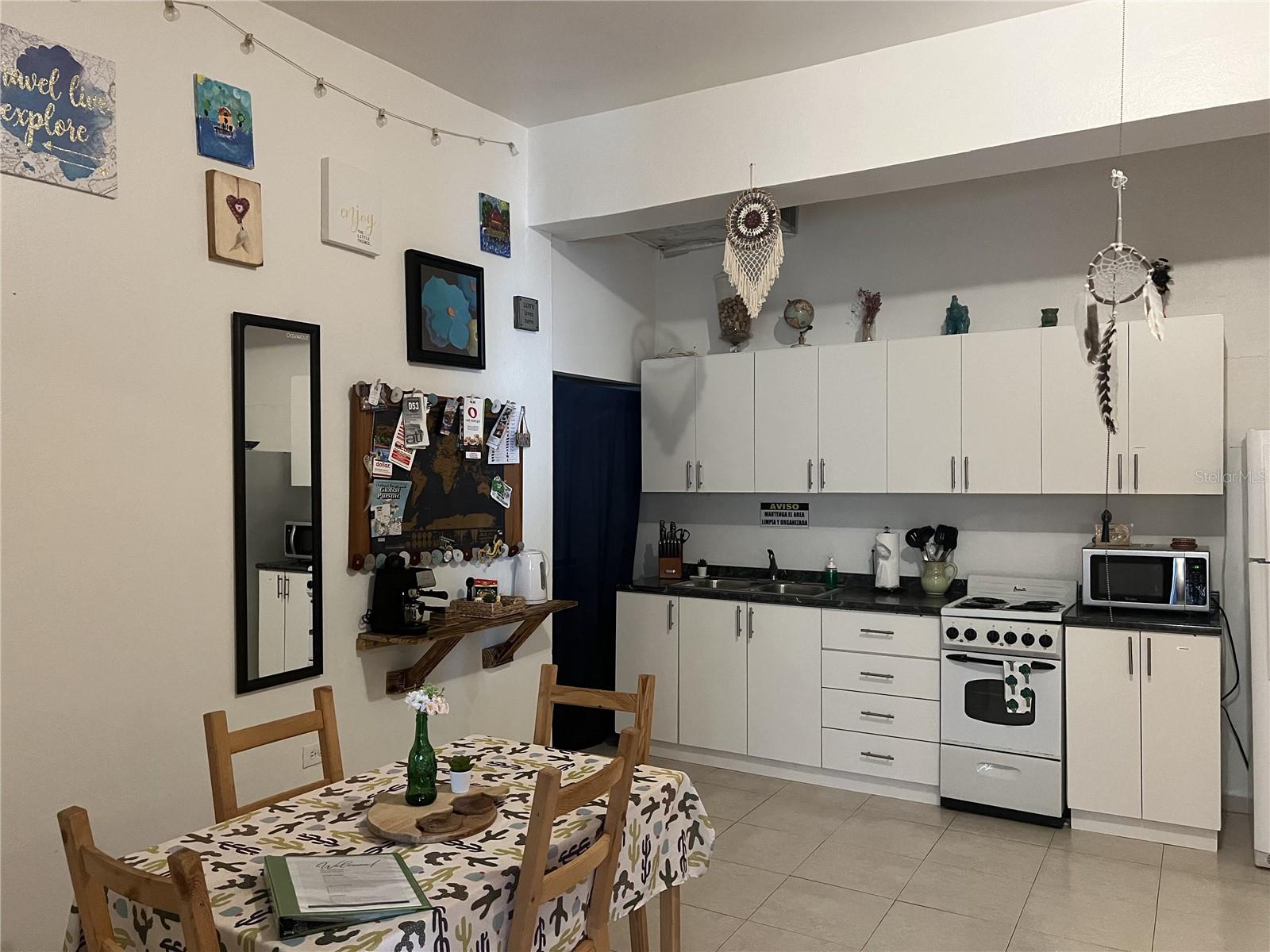 COND. CONDADO CENTER - Commercial Sale