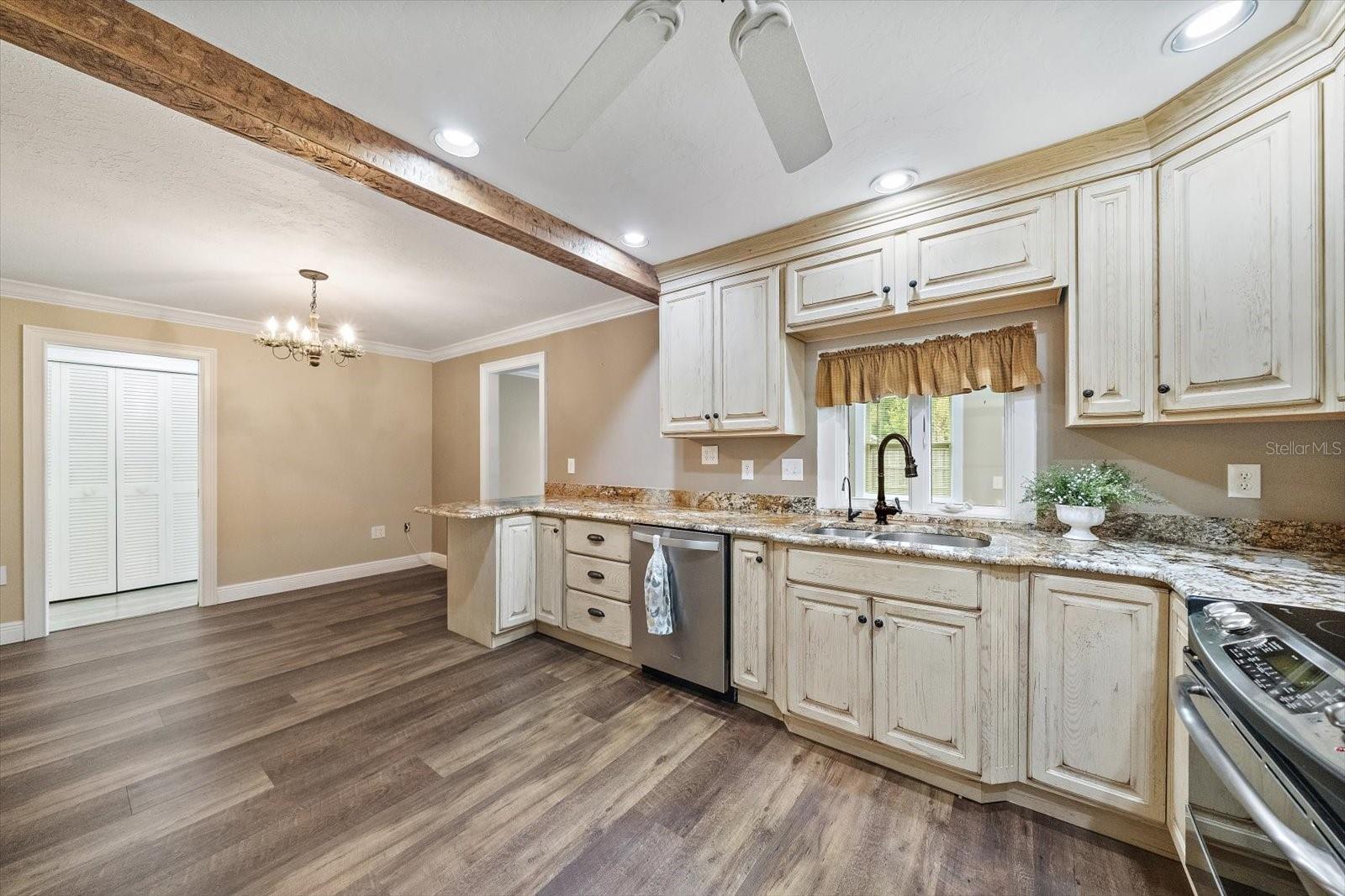 MEADOWLAND - Residential