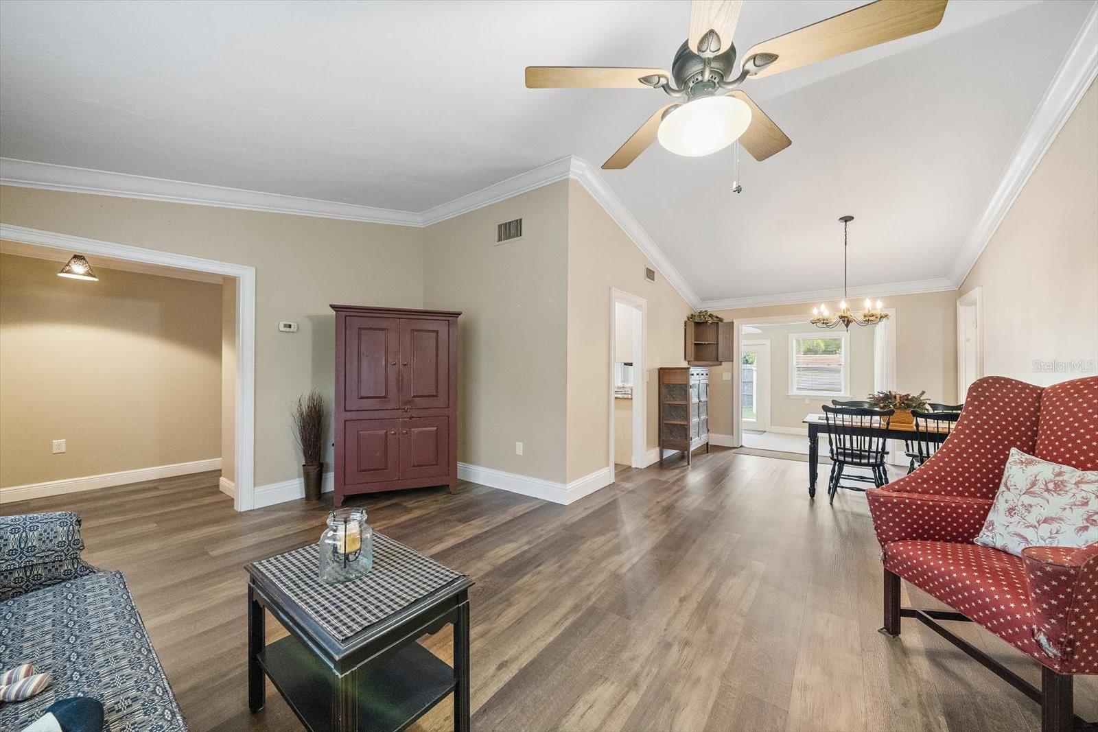MEADOWLAND - Residential