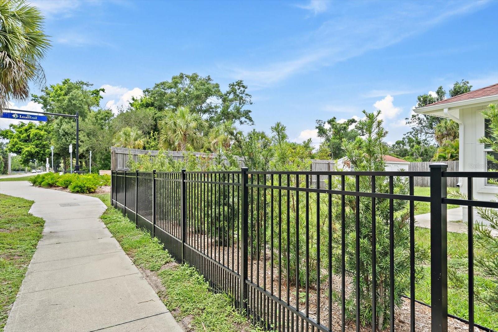 MEADOWLAND - Residential