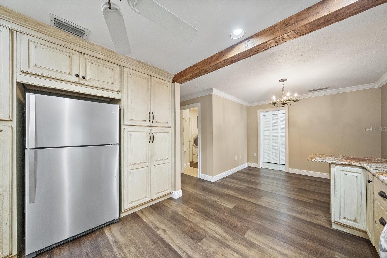 MEADOWLAND - Residential