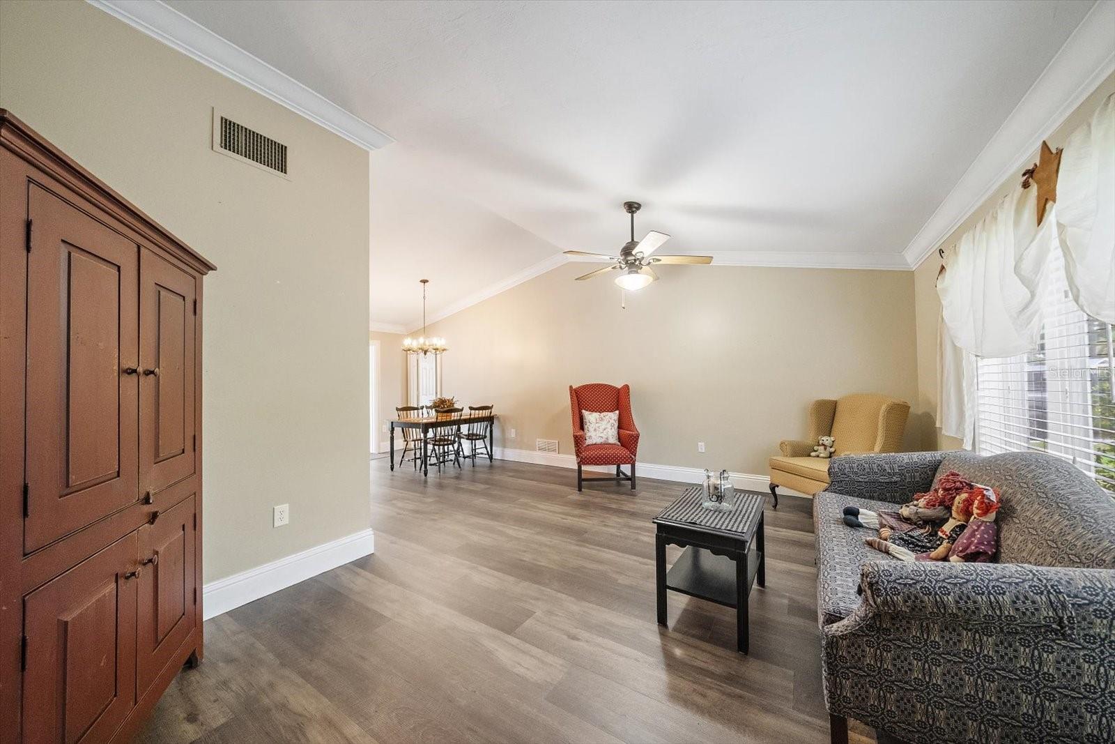 MEADOWLAND - Residential