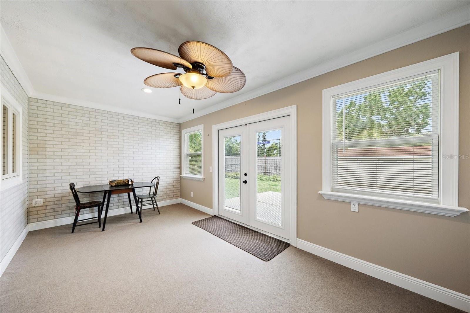 MEADOWLAND - Residential