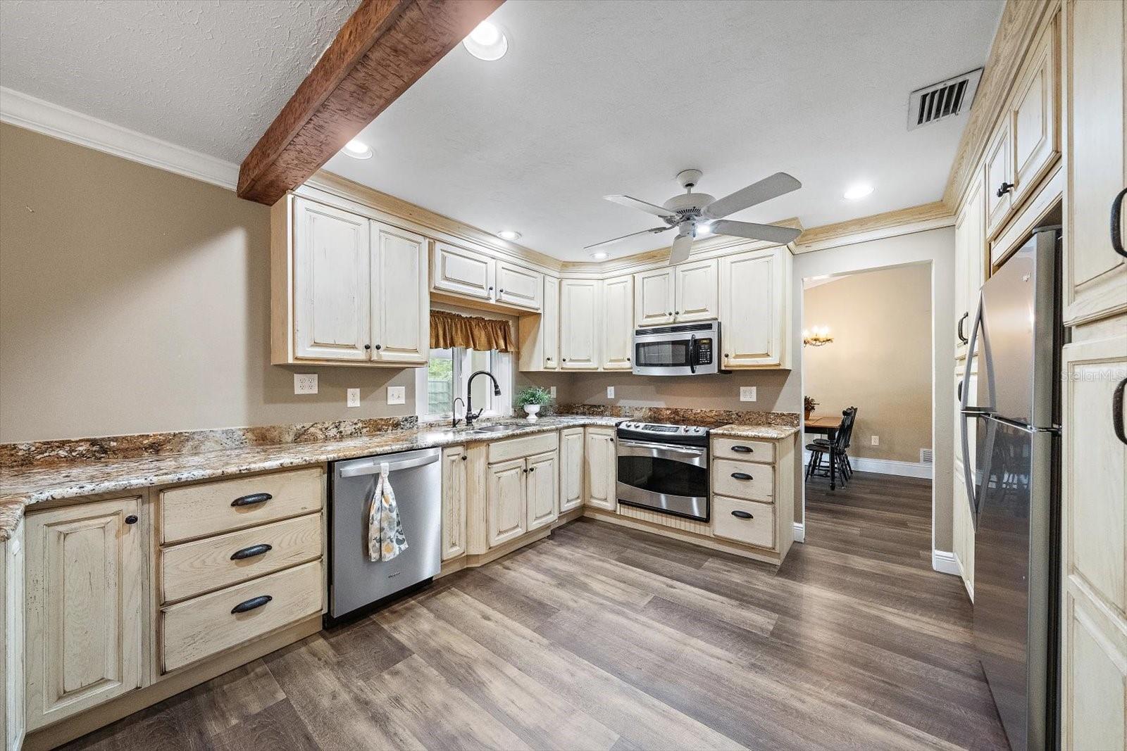 MEADOWLAND - Residential