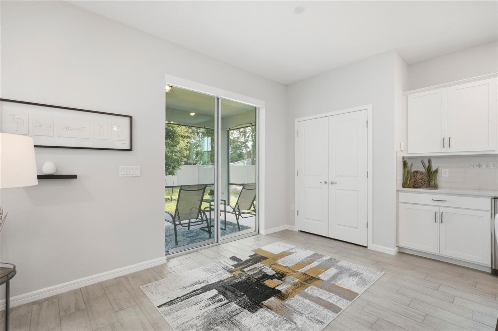 PIER POINTE - Residential
