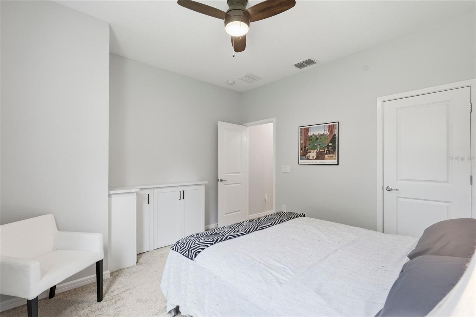 PIER POINTE - Residential
