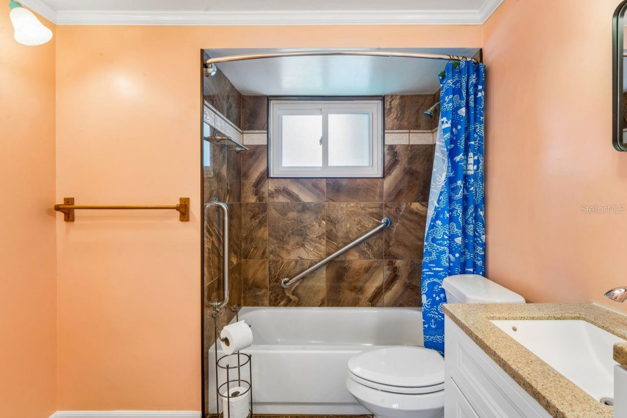 FOREST HILLS - Residential