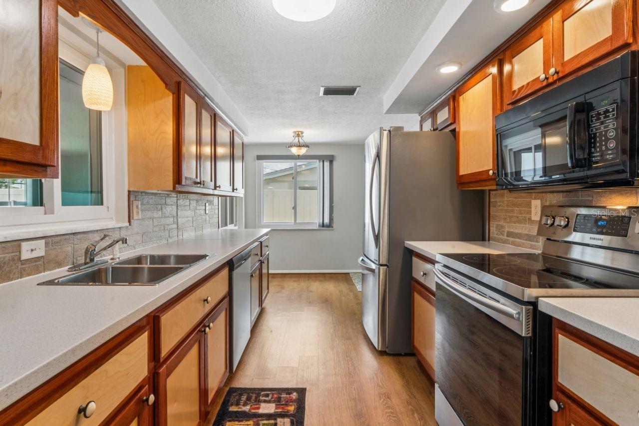 FOREST HILLS - Residential