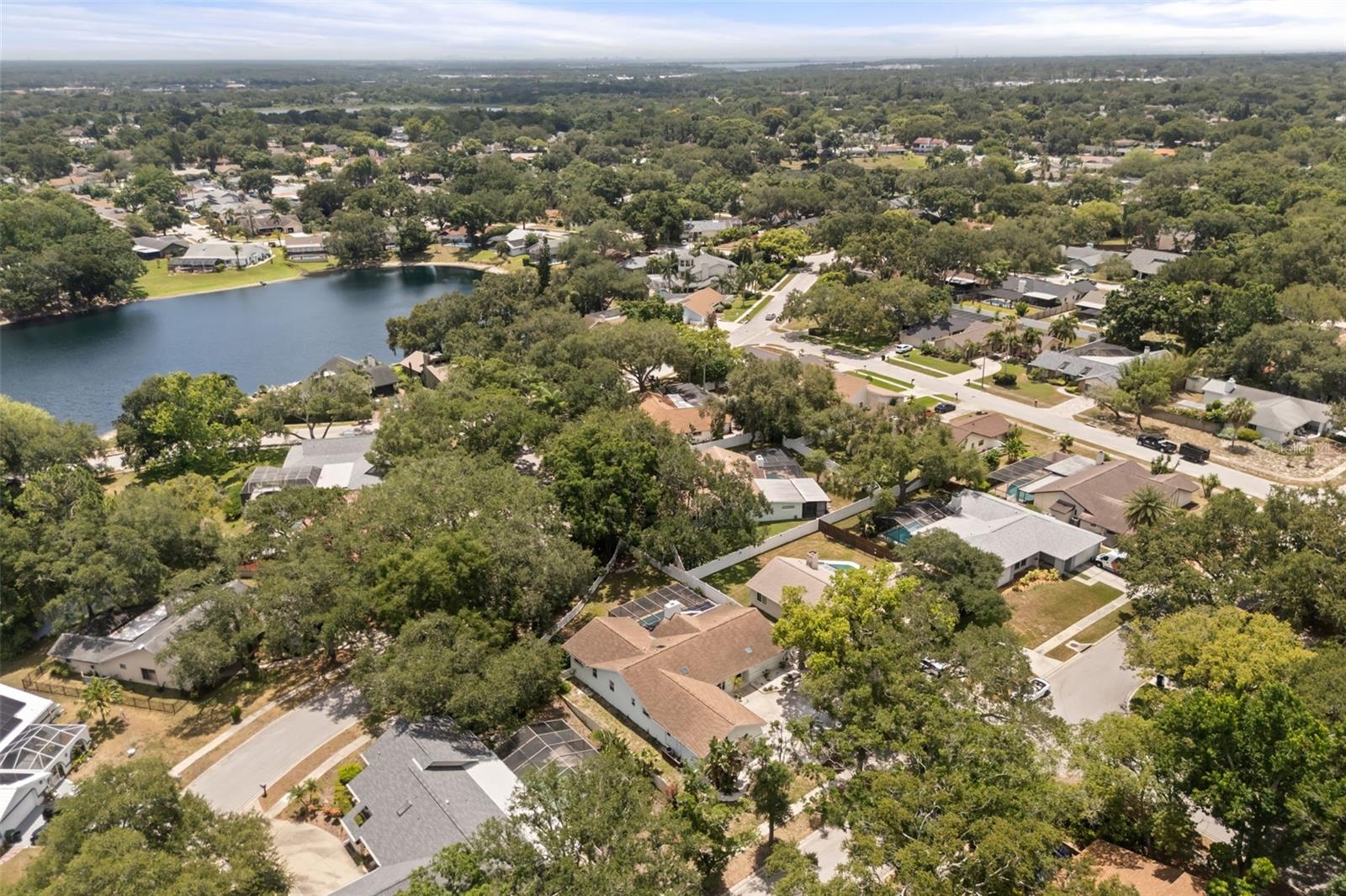 LAKE VALENCIA UNIT ONE - Residential