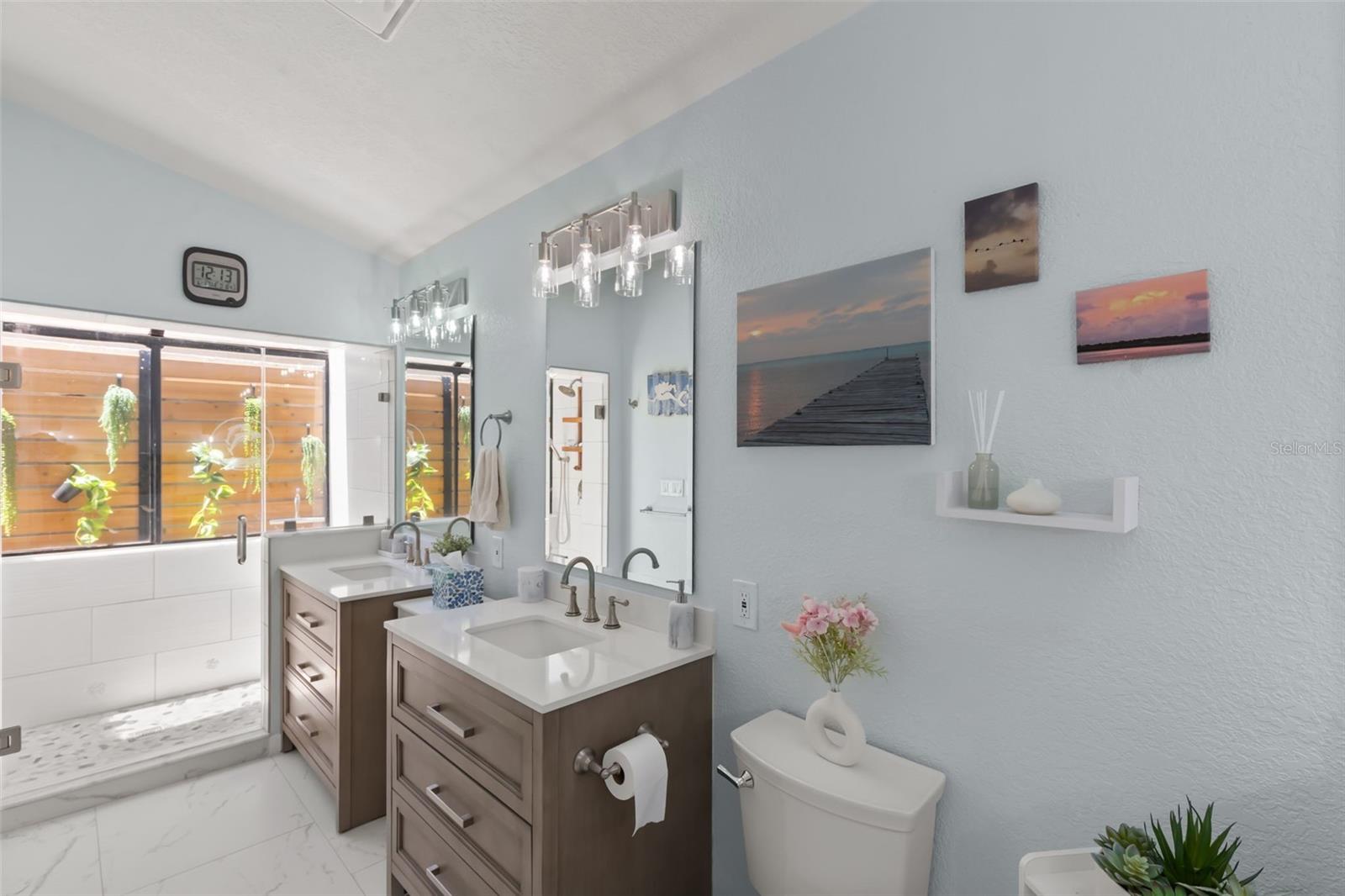 LAKE VALENCIA UNIT ONE - Residential