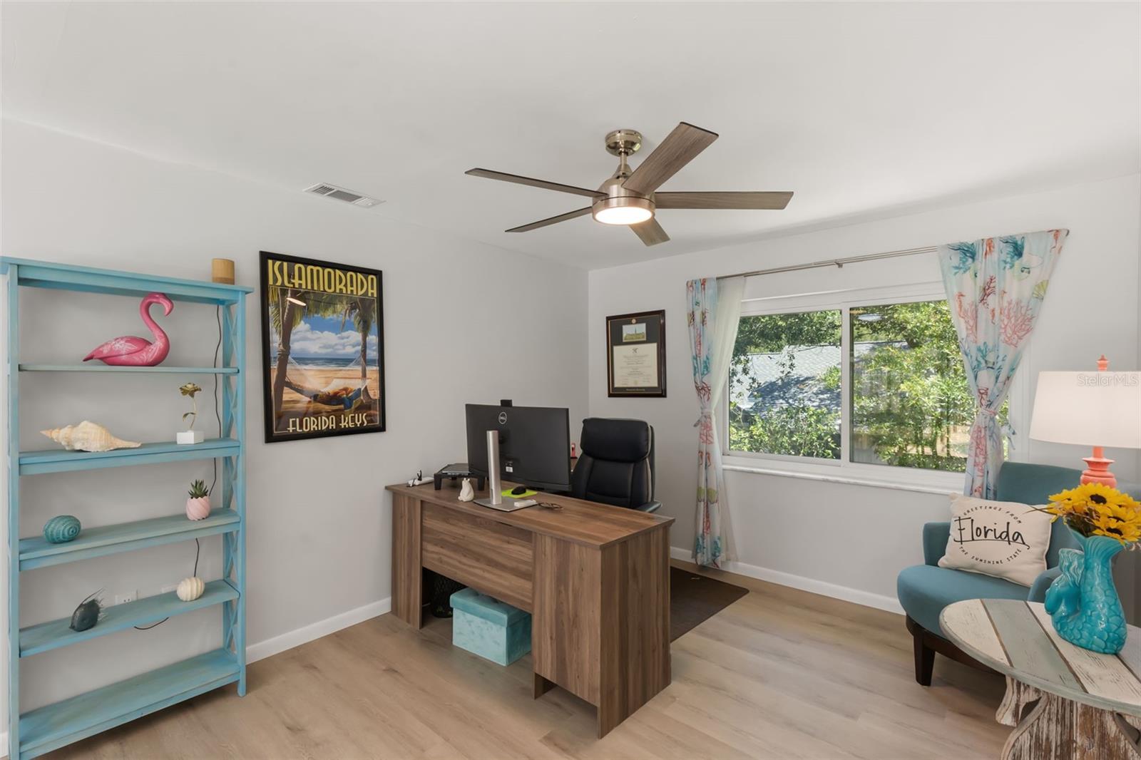 LAKE VALENCIA UNIT ONE - Residential