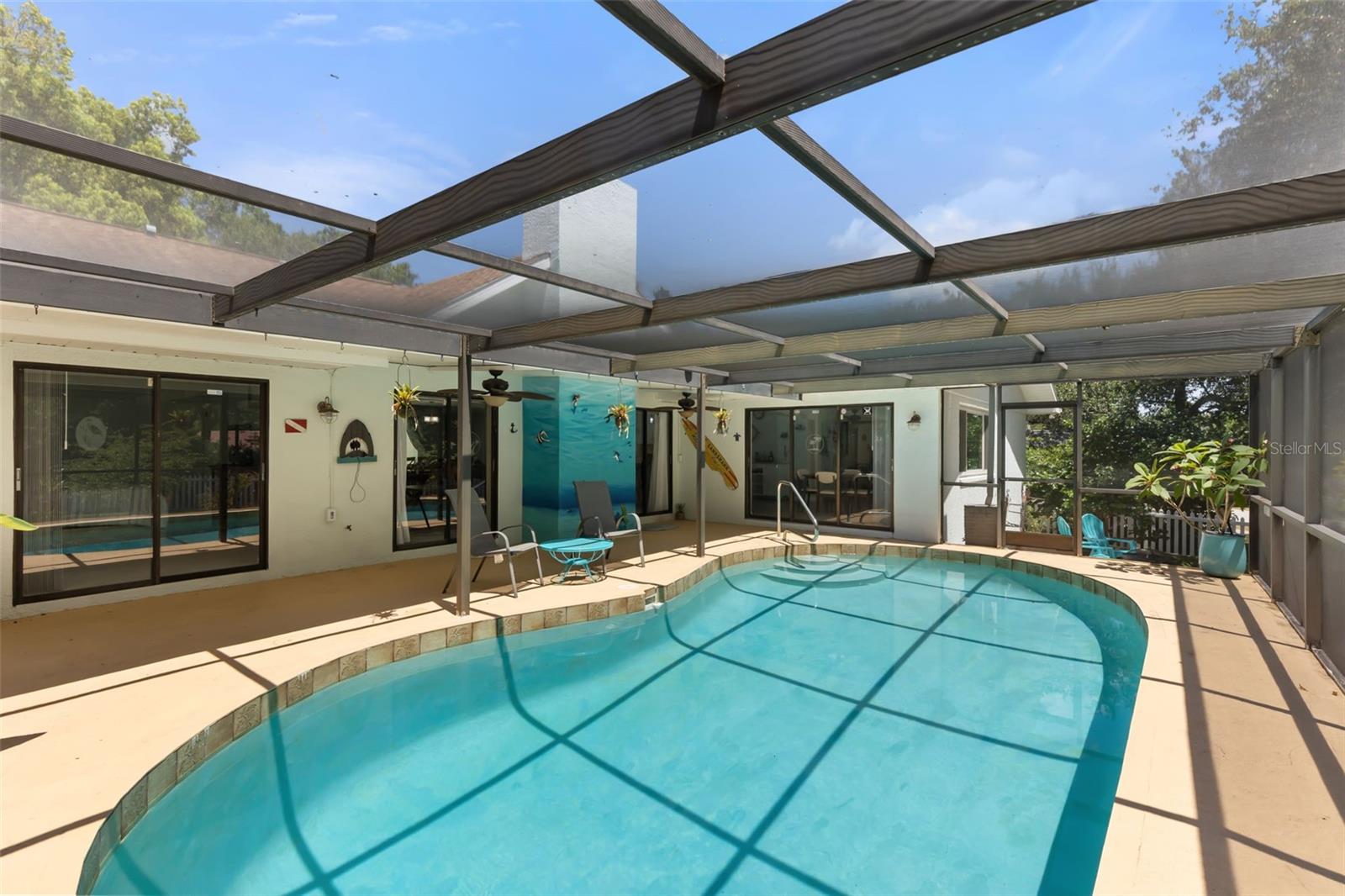 LAKE VALENCIA UNIT ONE - Residential