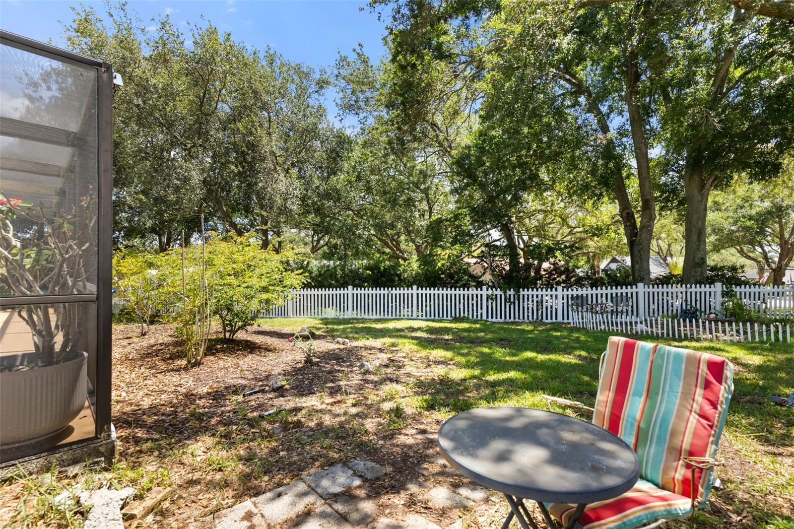 LAKE VALENCIA UNIT ONE - Residential