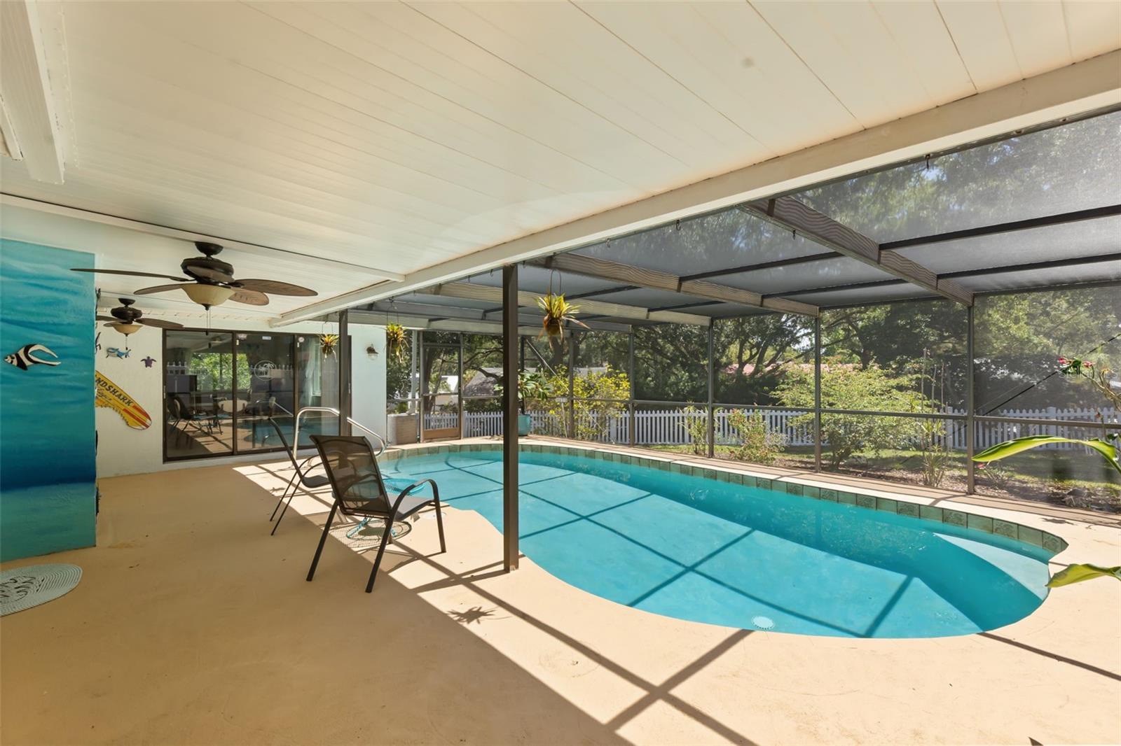 LAKE VALENCIA UNIT ONE - Residential